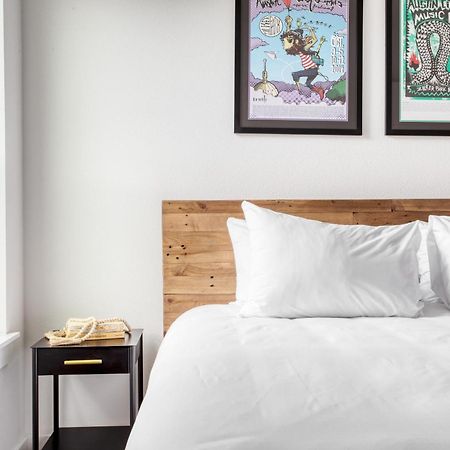 Melody By Avantstay Peloton Included Sleek Home Austin Exterior photo
